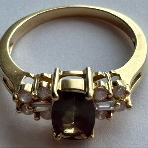 Elegant 14k Gold and Alexandrite ring with 10 diamond accents